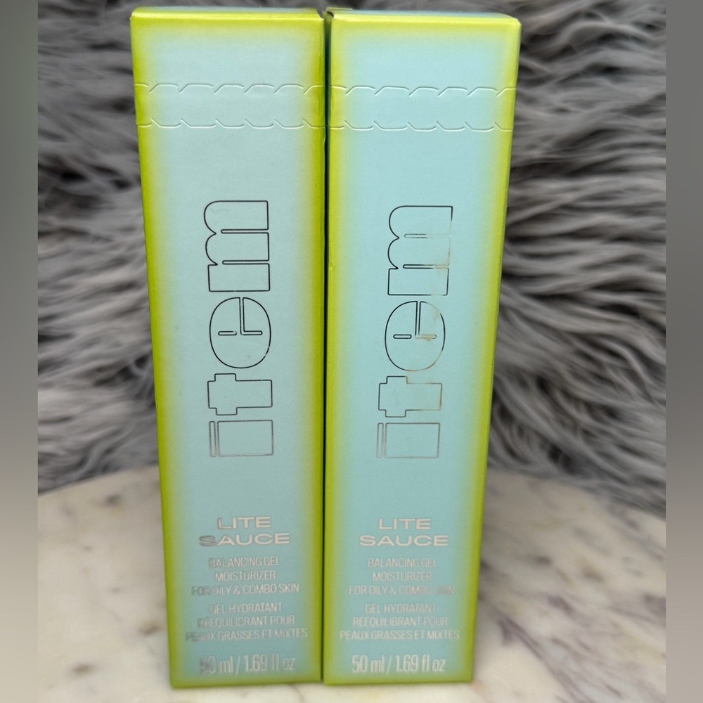 NIB Lot of 2 ITEM BEAUTY Lite Sauce Gel Moisturizer Full Size